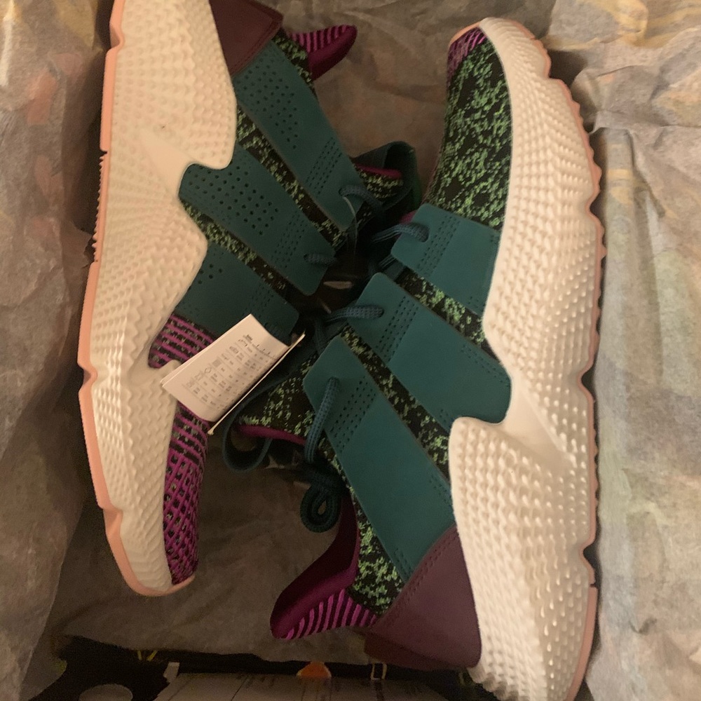 Dragon Ball Z x Adidas Cell size 7